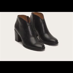 Frye Nora ankle boots
